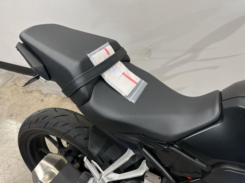 Used 2025 Honda CB300R ABS Image 12