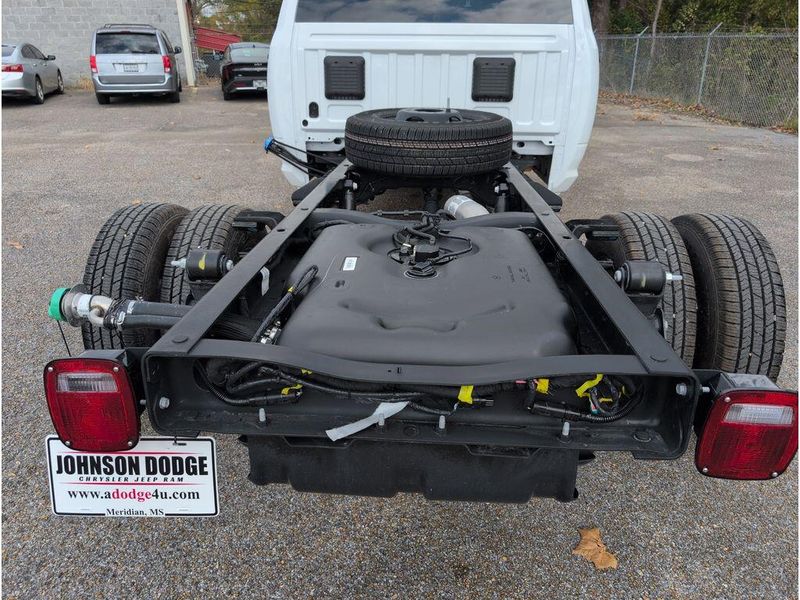 New 2026 RAM 3500 Tradesman Crew Cab Chassis 4x4 60