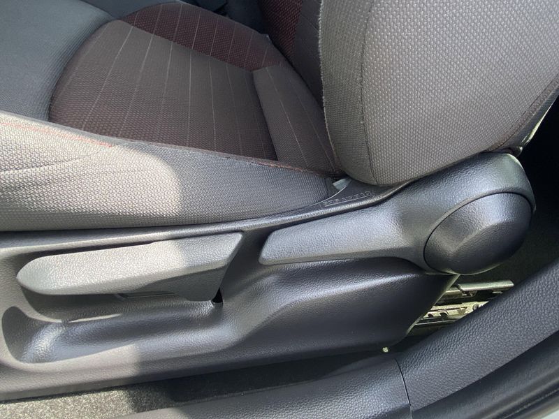 Used 2024 Toyota Corolla SEImage 18