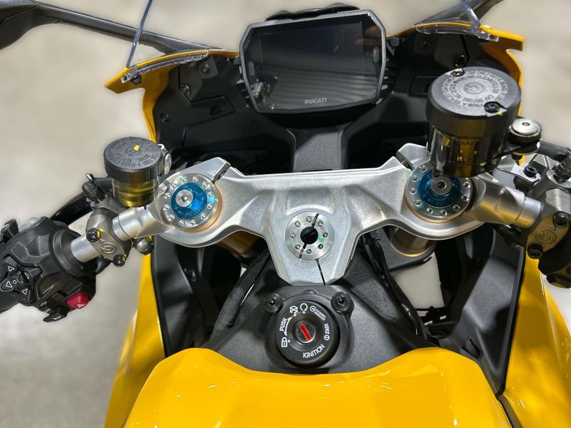 New 2026 Ducati PANIGALE V2 S Image 25