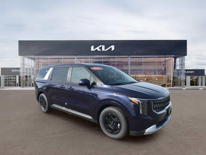 New 2027 Kia Carnival LXSImage 11