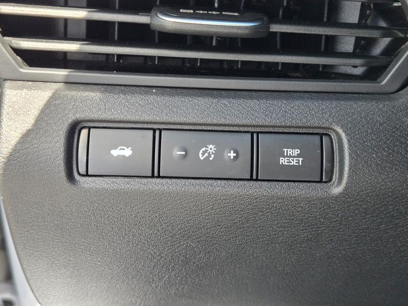 Used 2025 Nissan Altima SR FWD