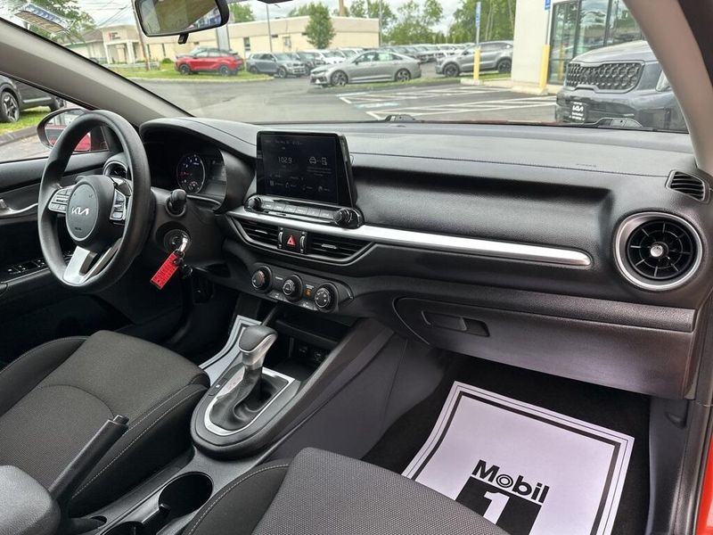 2023 Kia Forte LXSImage 17
