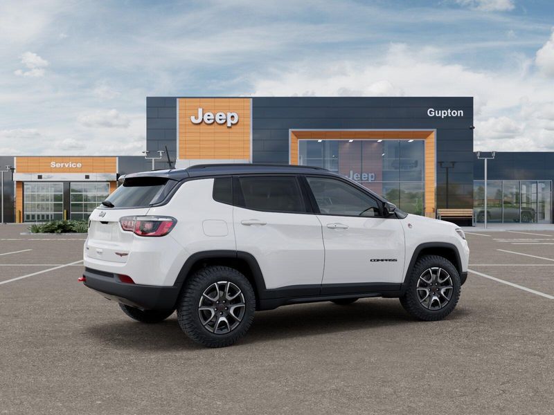 New 2026 Jeep Compass Trailhawk 4x4Image 30