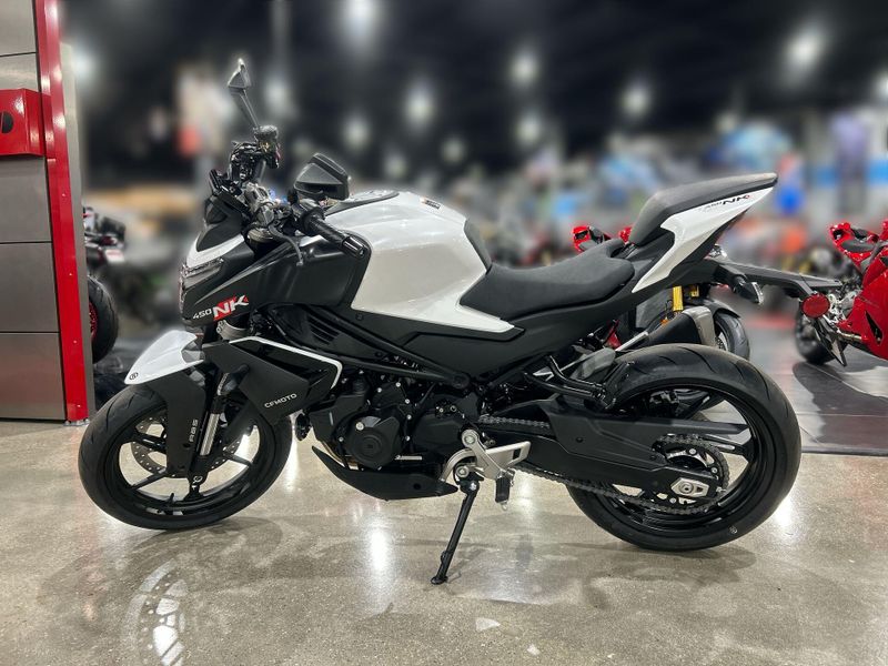 2025 CFMOTO 450NK Image 17