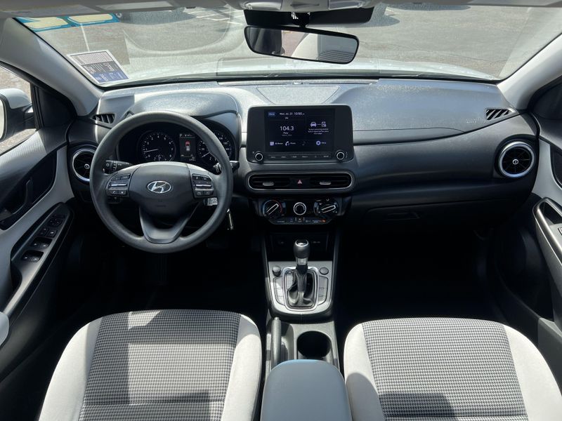 Used 2022 Hyundai Kona SEImage 19