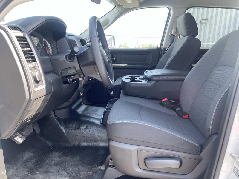 New 2024 RAM 1500 Classic Tradesman Crew Cab 4x4 5'7' Box