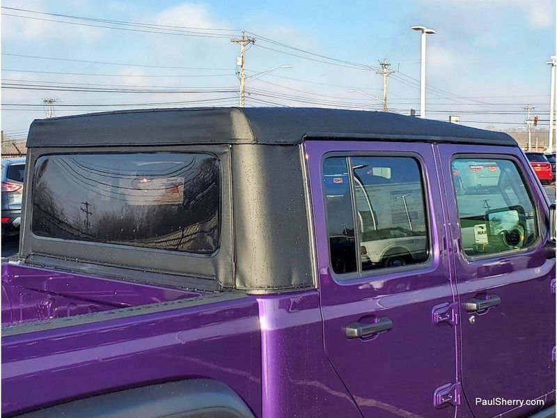 New 2026 Jeep Gladiator Mojave 4x4