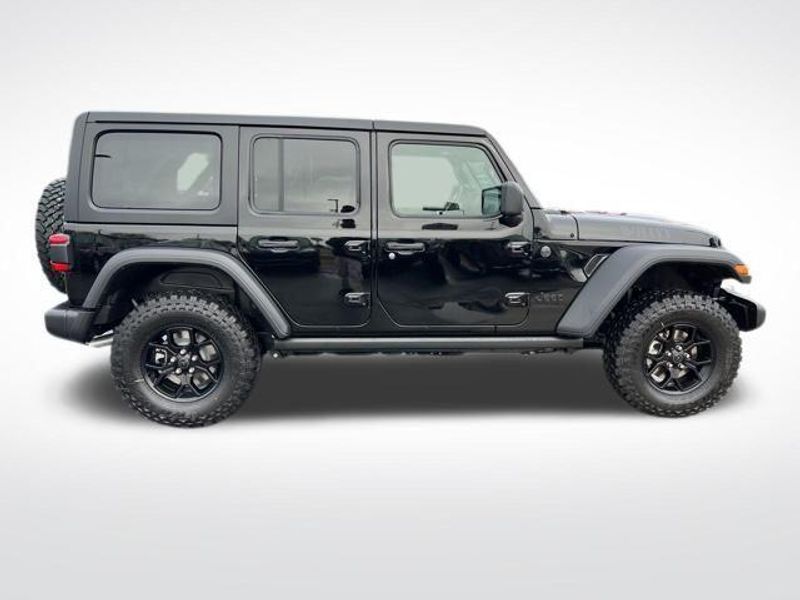 2025 Jeep Wrangler 4-door WillysImage 8
