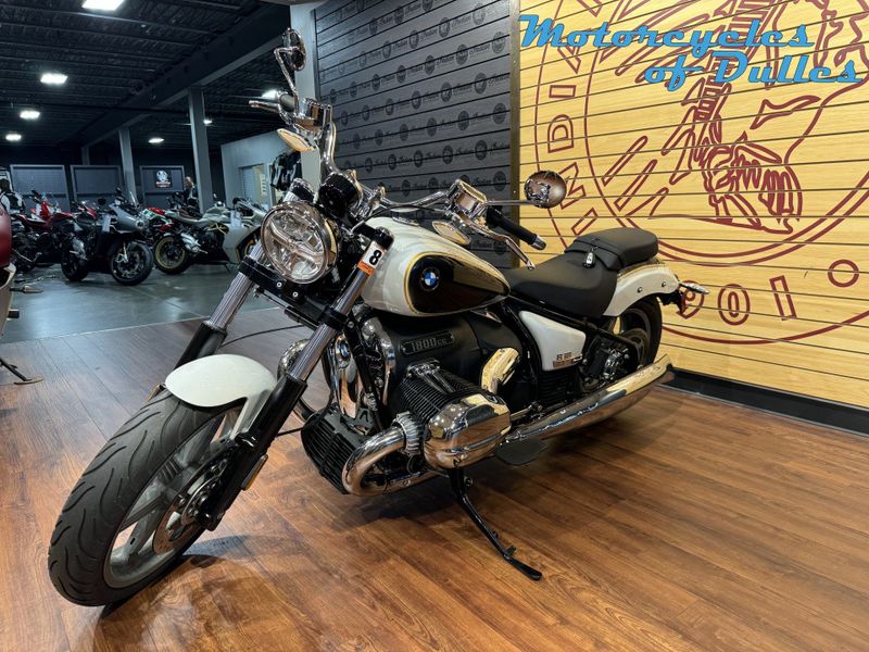2023 BMW R 18 in a Mineral White exterior color. Motorcycles of Dulles 571.934.4450 motorcyclesofdulles.com 