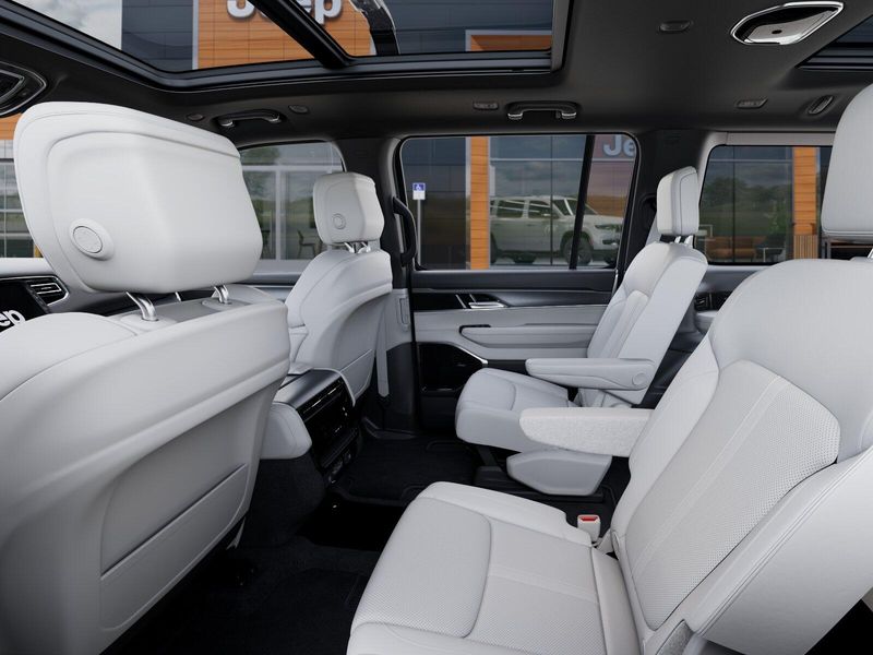 2026 Jeep Grand Wagoneer 4x4Image 49