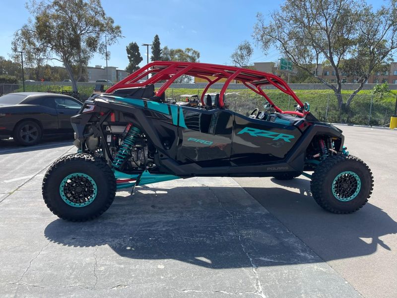 New 2025 Polaris RZR PRO R 4 ULTIMATE Image 18