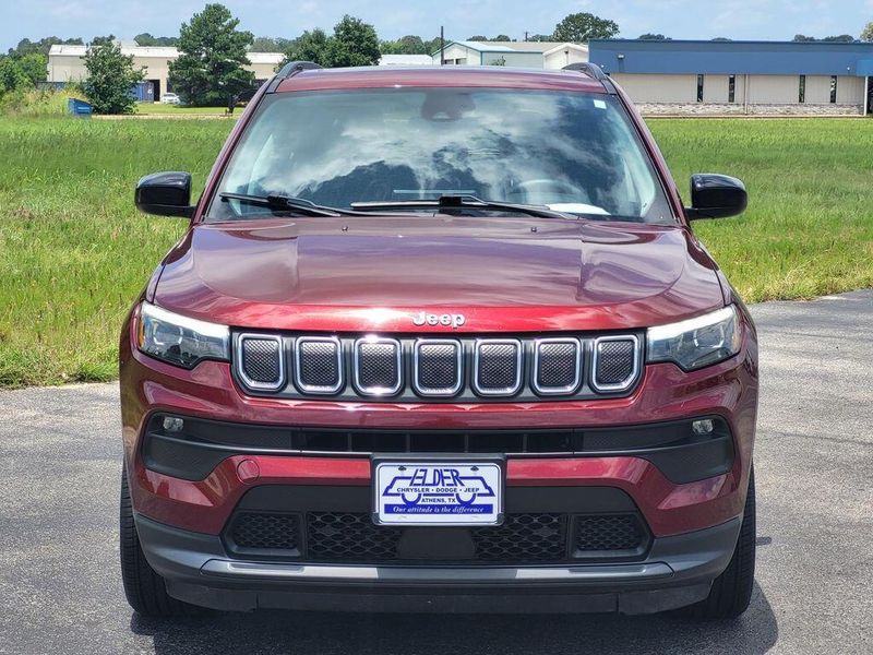 2022 Jeep Compass Latitude LuxImage 2
