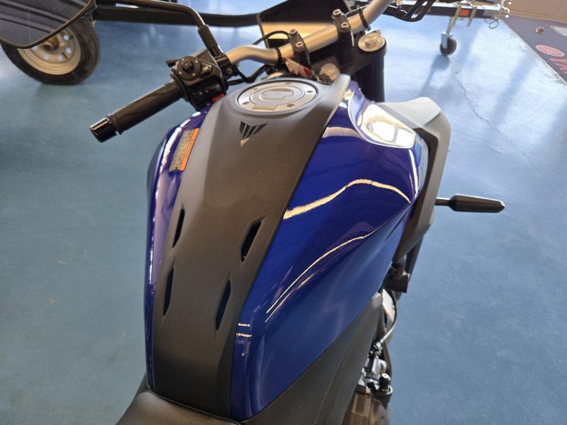 2025 Yamaha MT07 TEAM BLUE Image 16