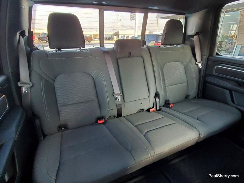 New 2026 RAM 1500 Big Horn Crew Cab 4x4 5'7' Box