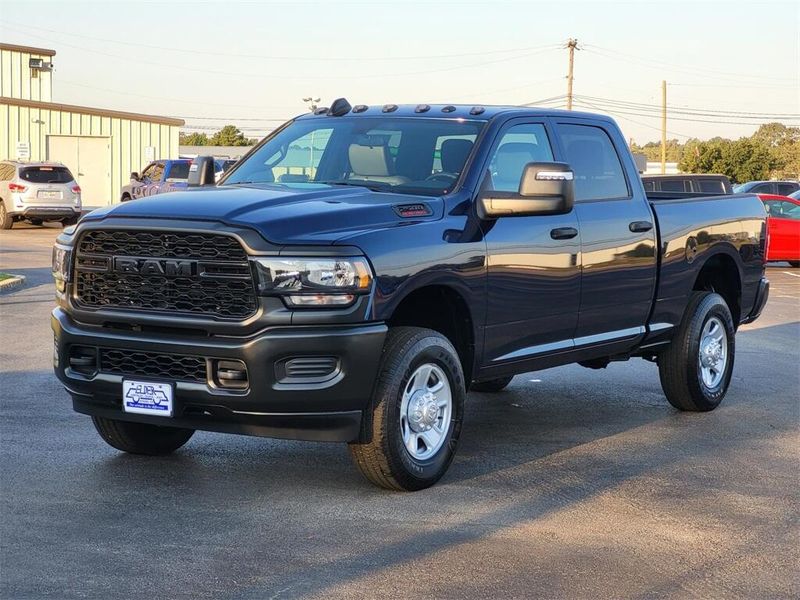 2024 RAM 2500 Tradesman Crew Cab 4x4 6