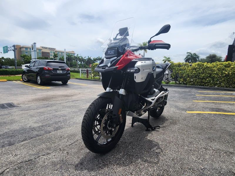 2025 BMW R 1300 GS AdventureImage 3