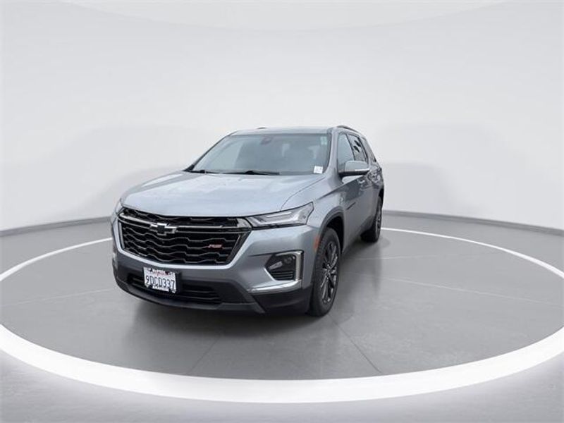 Used 2023 Chevrolet Traverse RSImage 3