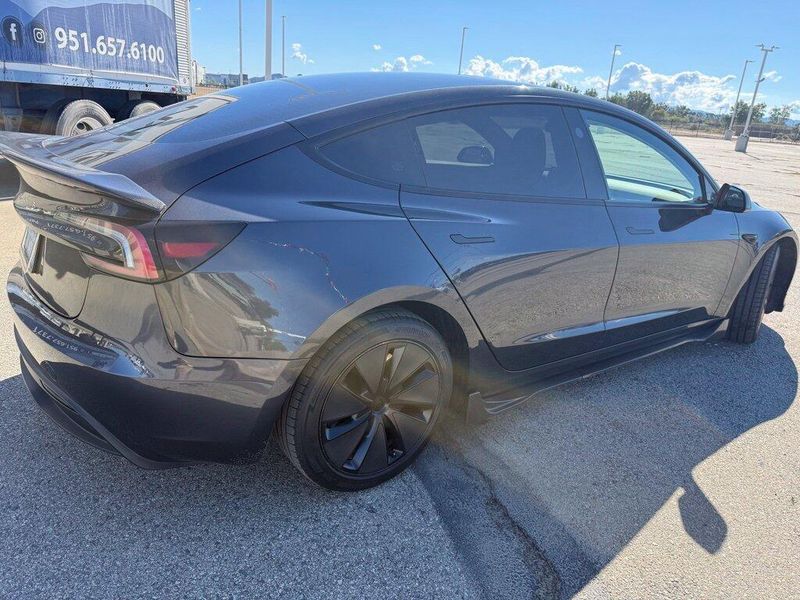 Used 2024 Tesla Model 3 BaseImage 3
