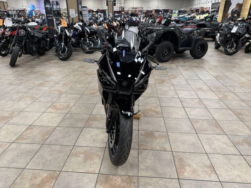 New 2026 Yamaha YZF-R3 ABS Image 16