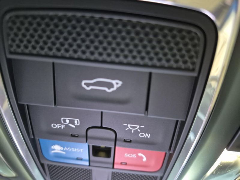 New 2025 Jeep Grand Cherokee L Limited 4x4Image 39