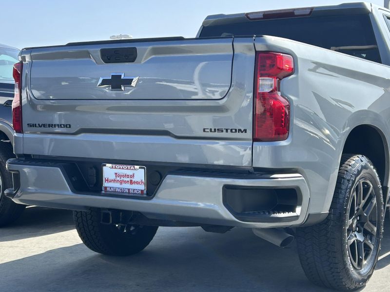 Used 2025 Chevrolet Silverado 1500 CustomImage 4