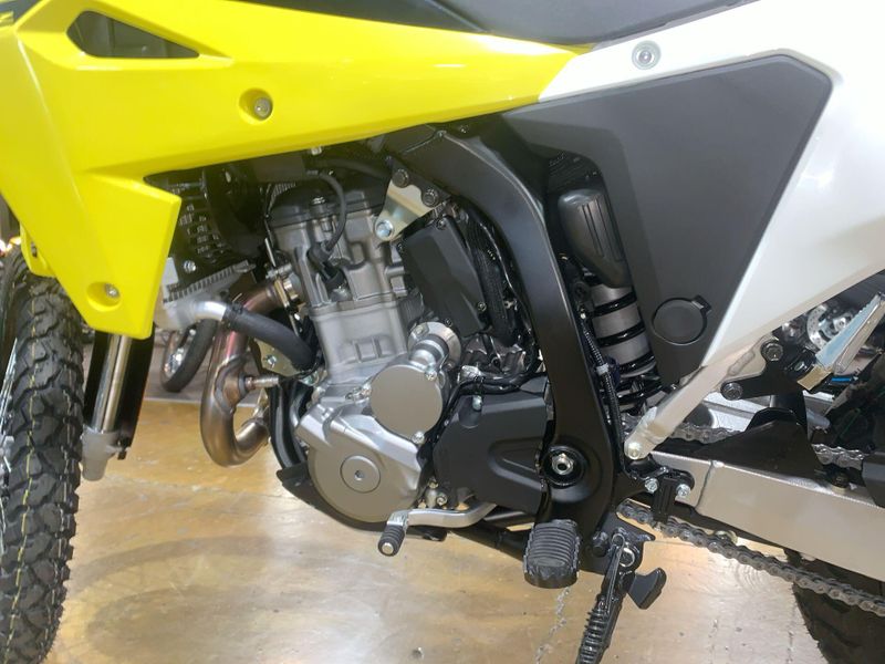 New 2025 Suzuki DR-Z4S Image 12