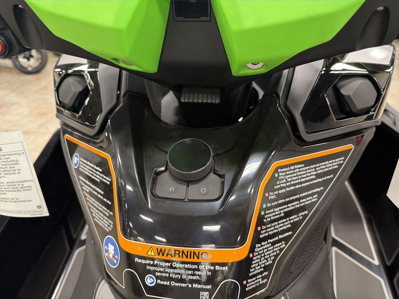 New 2025 Kawasaki JET SKI ULTRA 310LX-S Image 22