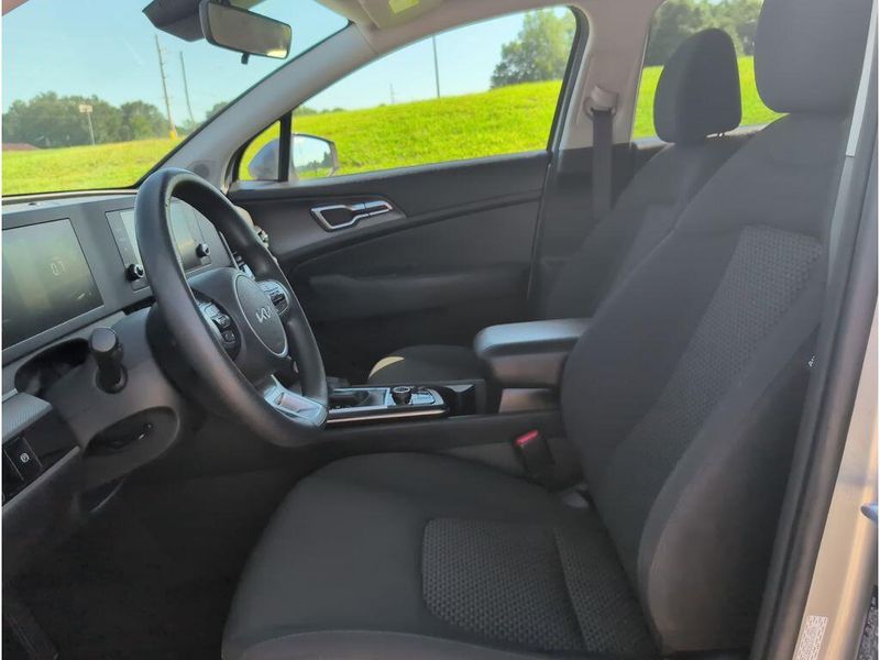 Used 2024 Kia Sportage LXImage 10
