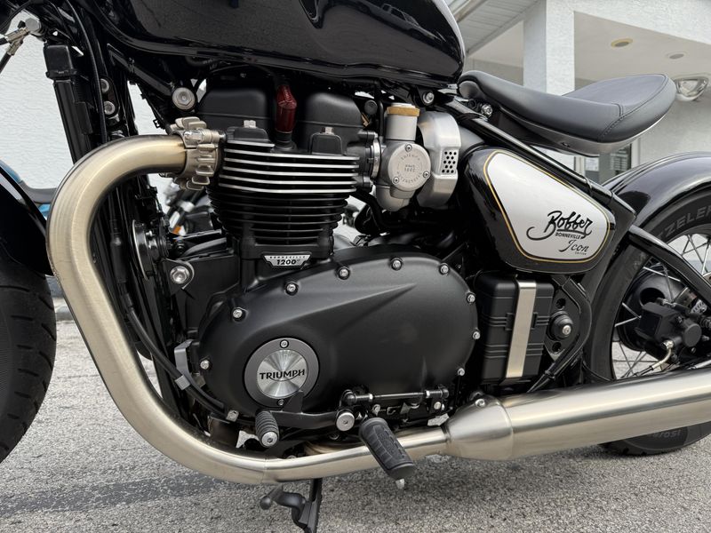 2025 Triumph Bonneville Bobber