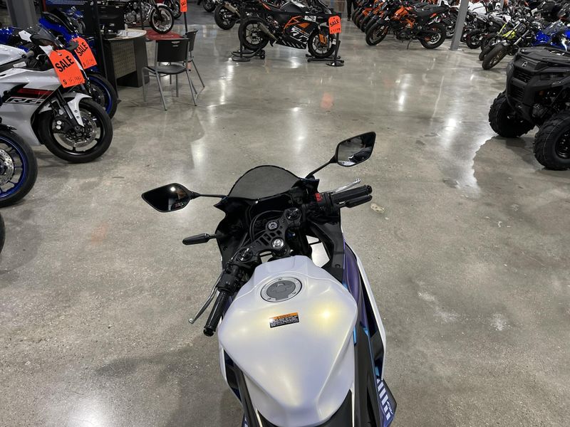 New 2025 Yamaha YZF-R3 ABS Image 19