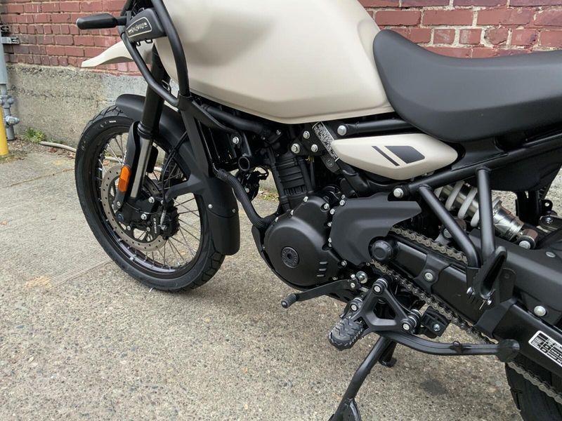 2025 Royal Enfield HIMALAYAN 450 