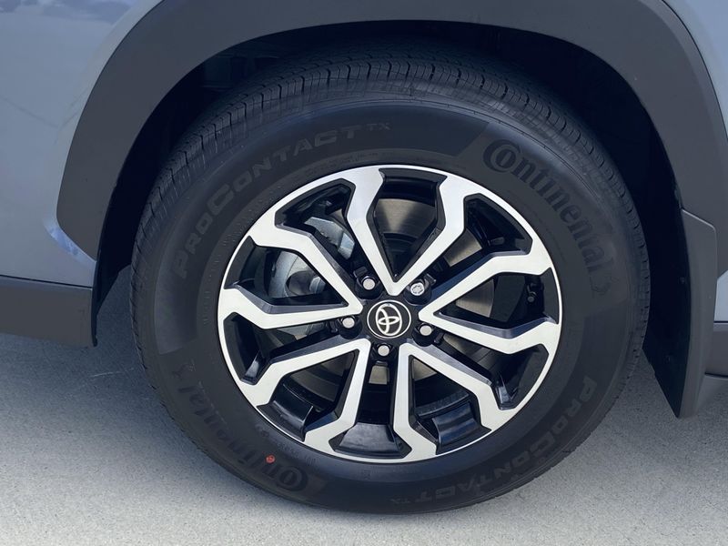 2025 Toyota Corolla Cross Hybrid SEImage 8
