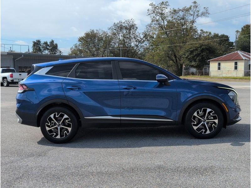 Used 2023 Kia Sportage EXImage 6