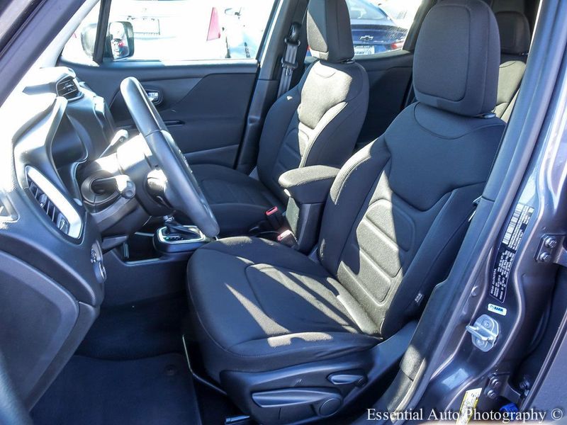 2018 Jeep Renegade Latitude North Edition photo 3