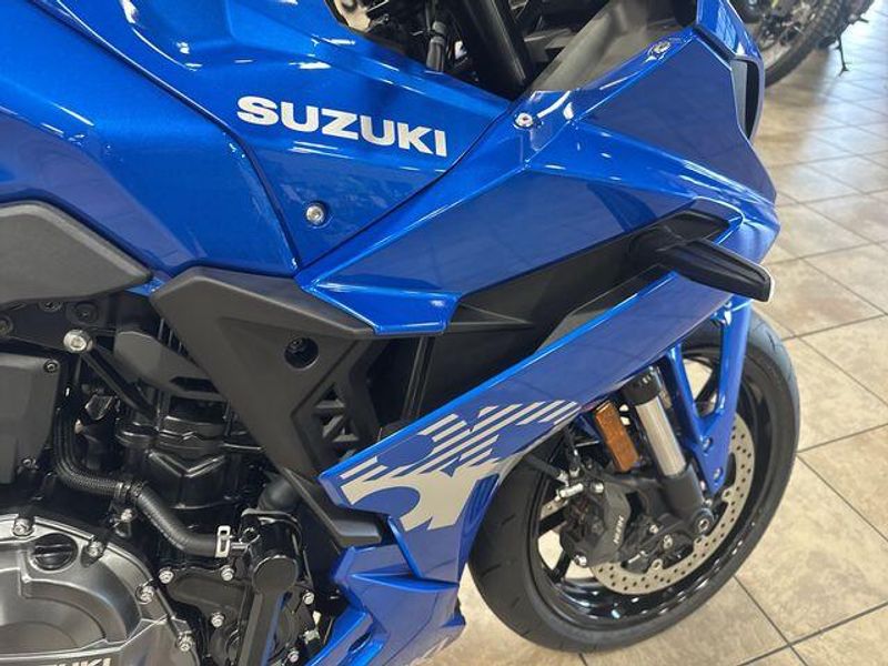 New 2026 Suzuki GSX-8R Image 26