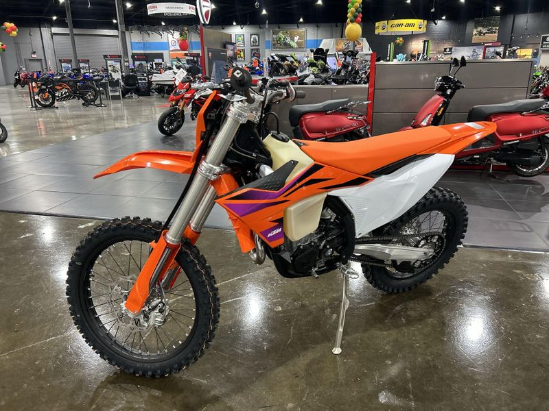2024 KTM 500 XW-F  in a ORANGE exterior color. Del Amo Motorsports of Redondo Beach (424) 390-7811 delamomotorsports.com 