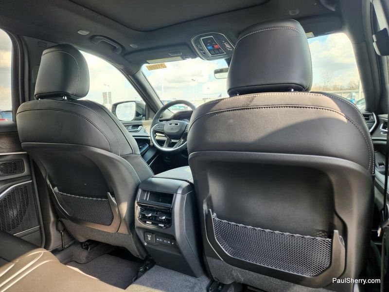 New 2026 Jeep Grand Cherokee Limited 4x4