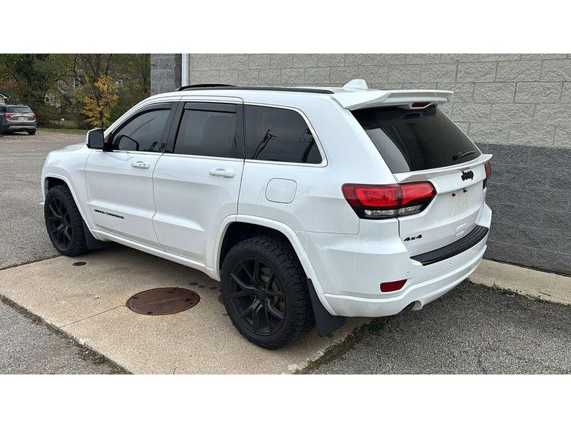 Used 2015 Jeep Grand Cherokee AltitudeImage 3