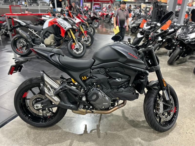 New 2026 Ducati MONSTER 937+ Image 17