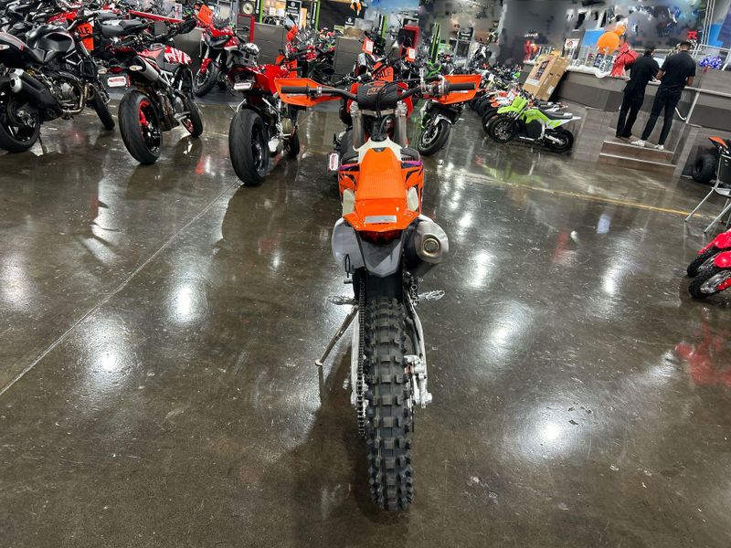 New 2024 KTM 500 XW-F Image 15