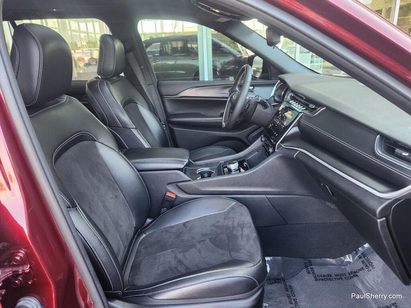 Used 2023 Jeep Grand Cherokee Altitude X