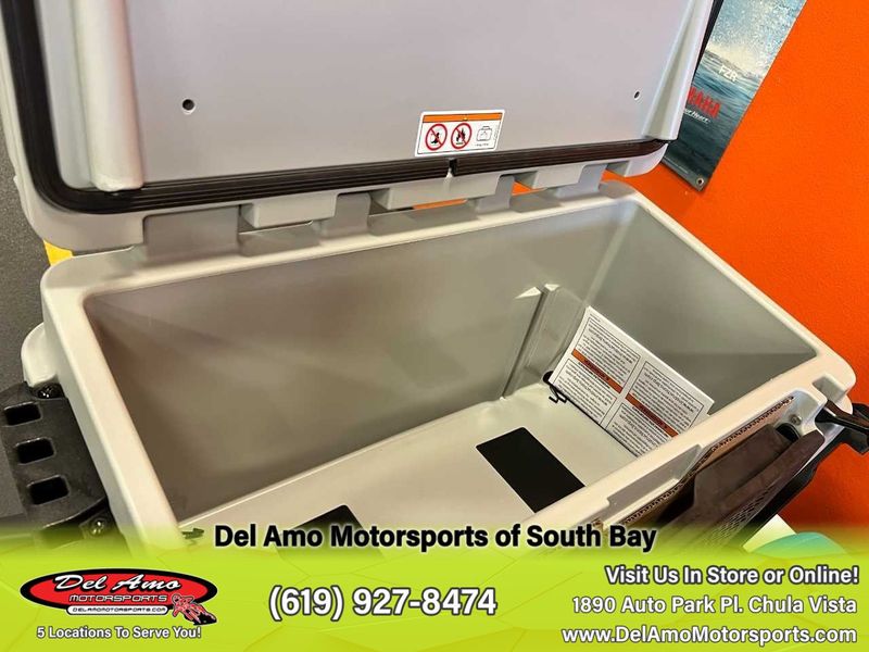 2023 Sea-Doo 33PA  in a WHITE / GULF STREAM BLUE exterior color. Del Amo Motorsports of South Bay (619) 547-1937 delamomotorsports.com 