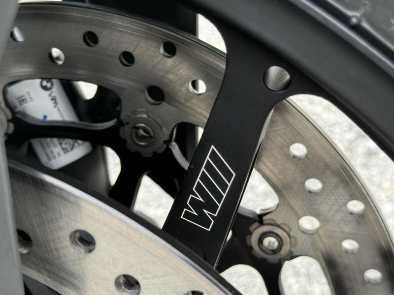 2026 BMW M 1000 R
