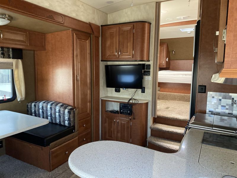 Used 2016 NORTHWOOD MFG FOX MOUNTAIN 235 RLS Image 10
