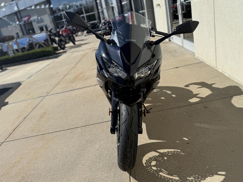 2025 Kawasaki NINJA 650Image 4