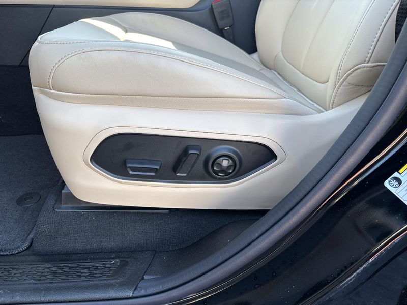 New 2026 Jeep Grand Cherokee Limited 4x4Image 27