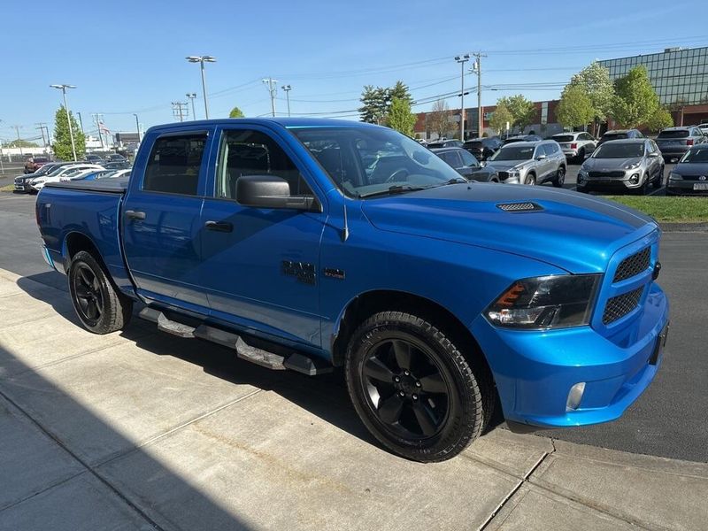 2019 RAM 1500 Classic ExpressImage 3