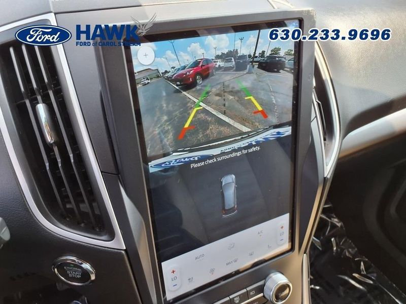 2024 Ford Edge SEL photo 8