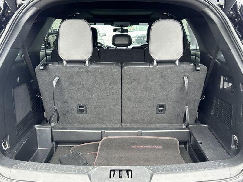 Used 2024 Ford Explorer ST-LineImage 16
